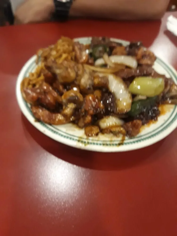 Kung Pao Chicken Lo Mein